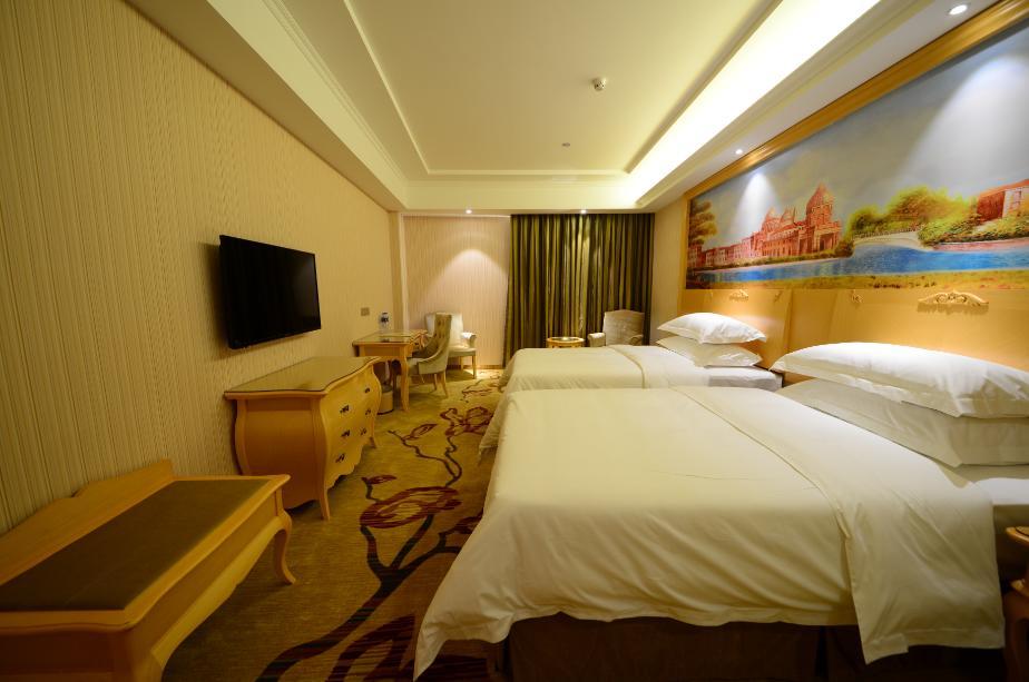 Vienna International Hotel Shajing Heyi Branch Shenzhen Exterior photo