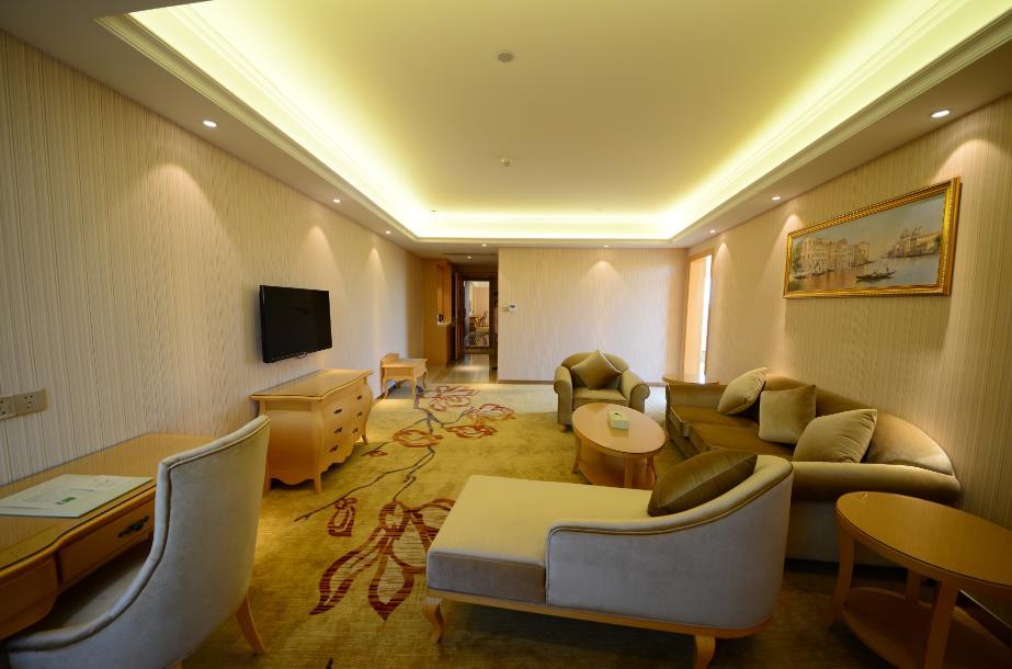 Vienna International Hotel Shajing Heyi Branch Shenzhen Exterior photo