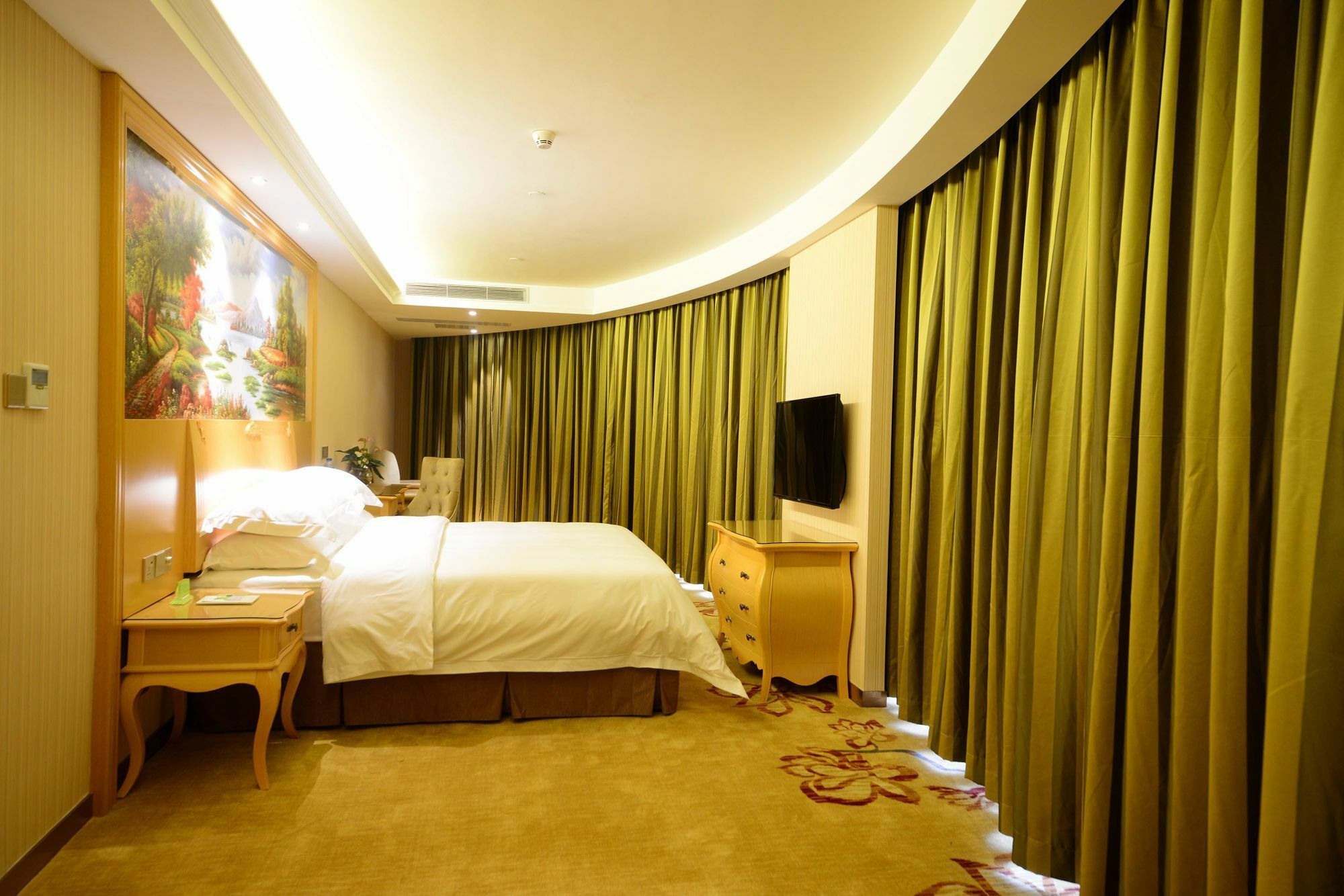 Vienna International Hotel Shajing Heyi Branch Shenzhen Exterior photo