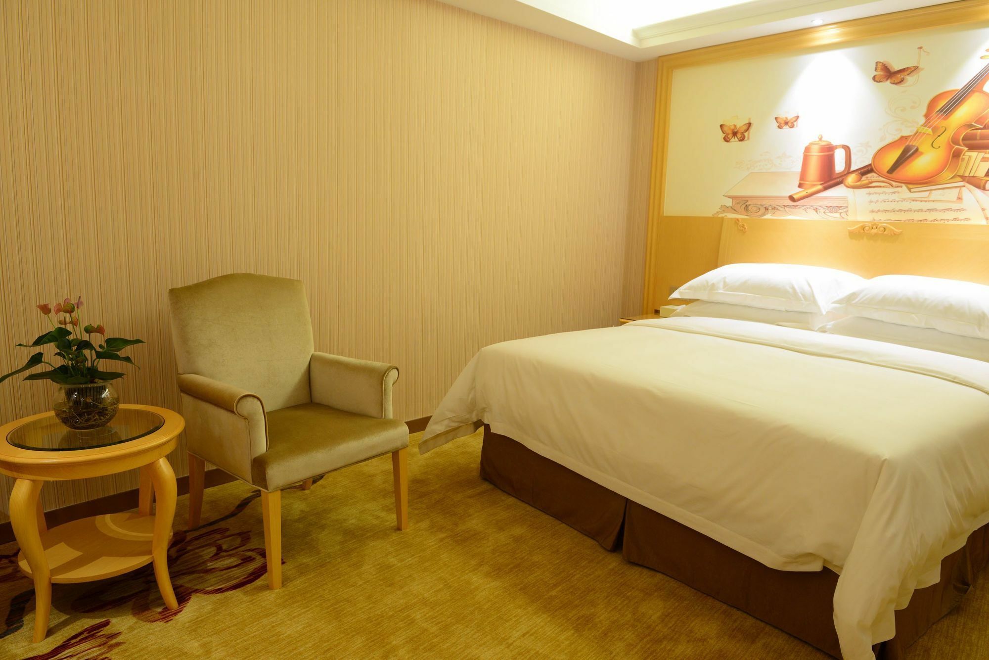 Vienna International Hotel Shajing Heyi Branch Shenzhen Exterior photo