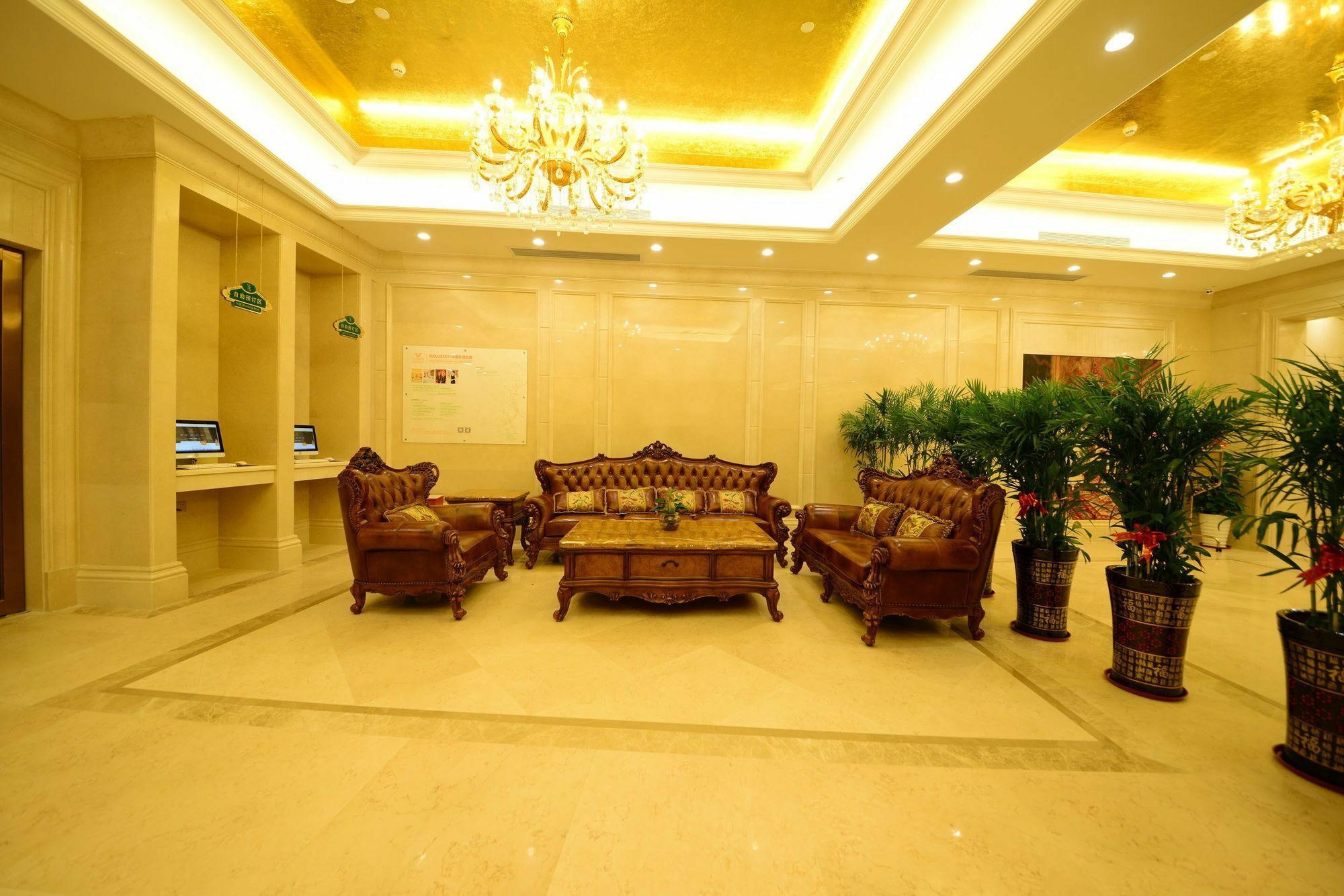 Vienna International Hotel Shajing Heyi Branch Shenzhen Exterior photo